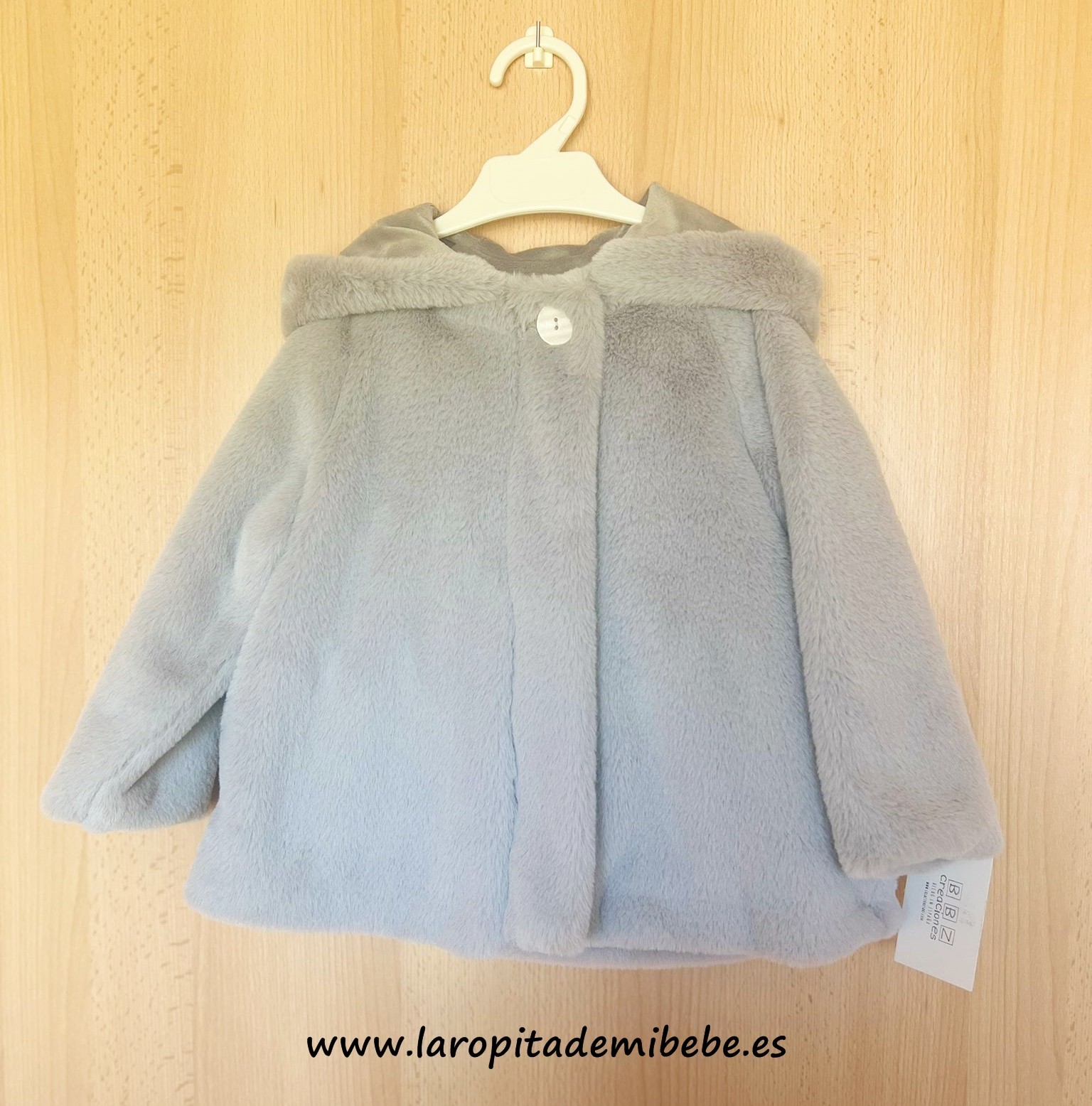 abrigo-pelo-gris-bbz