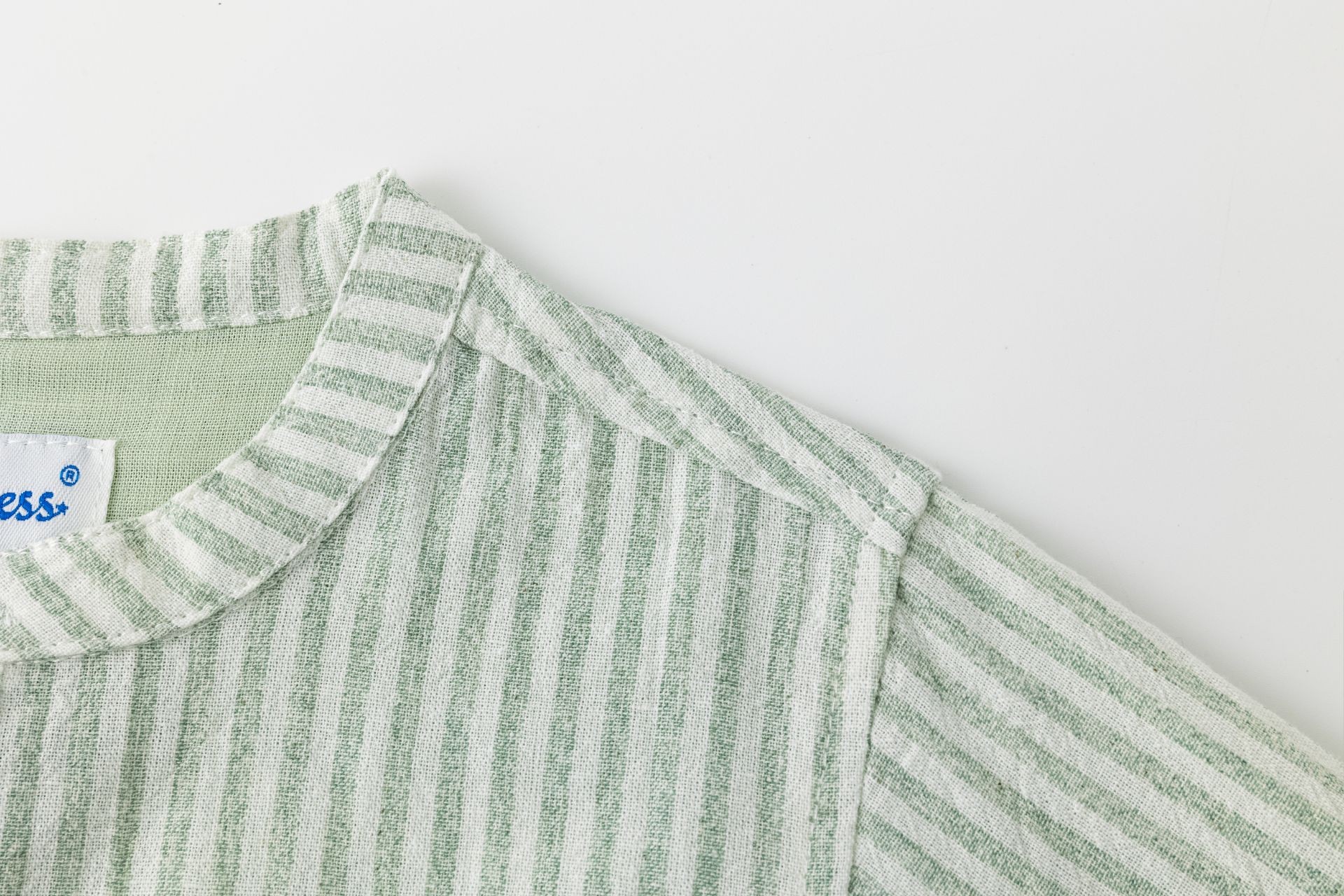 camisa-rayas-verdes-newness