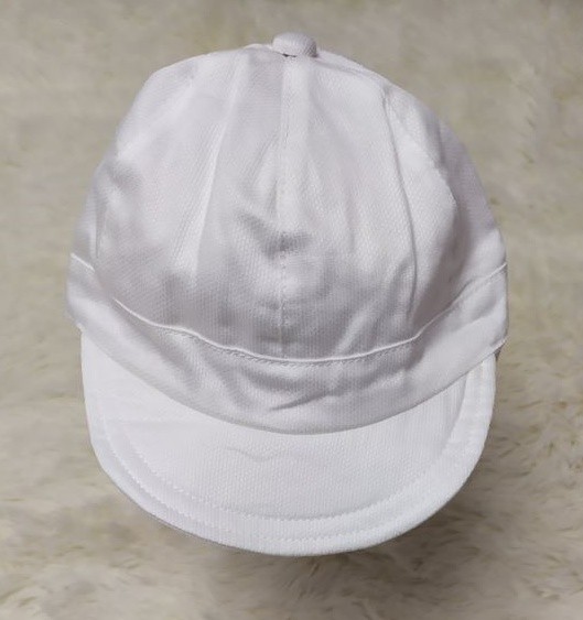 gorra-bebe-basica-blanca