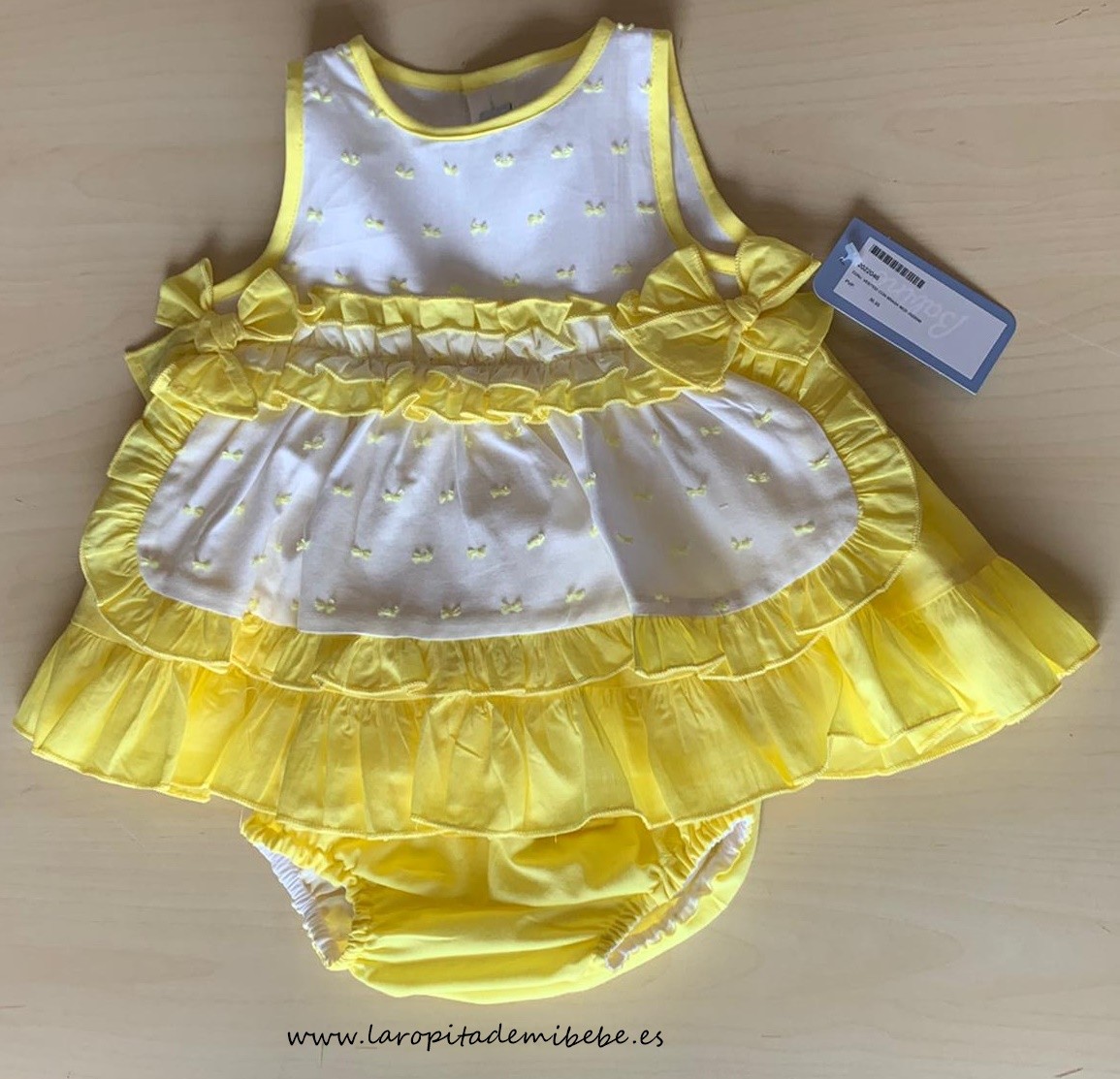 jesusito-nina-plumeti-amarillo-babine