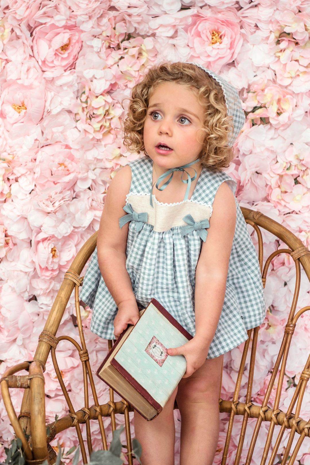 jesusito-sin-capota-castanuela-marta-y-paula