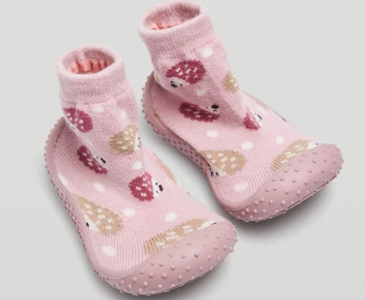 zapatilla-calcetin-erizos-ysabel-mora